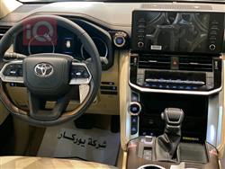 تۆیۆتا لاند کروزەر